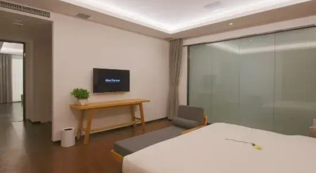 Семейный люкс с 2 комнатами Floral Hotel·Star hotel (Chongqing Guanyinqiao pedestrian street)