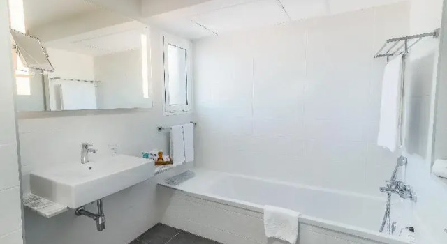 Номер Standard с балконом Hotel LIVVO Koala Garden