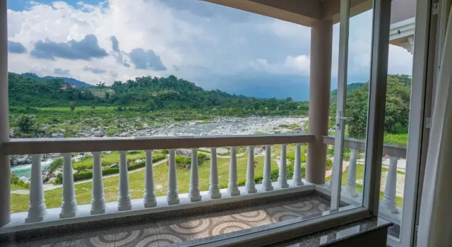 Люкс Neugal Riverfront Resort
