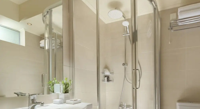 Полулюкс с балконом Blazer Suites Hotel