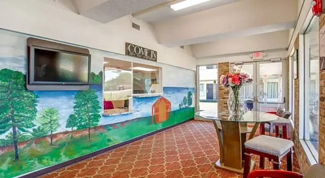 OYO Hotel Mona Lake Muskegon