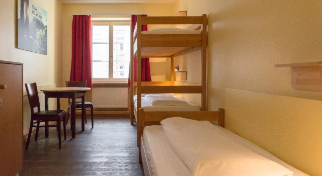 Трёхместный номер Standard Euro Youth Hotel Munich