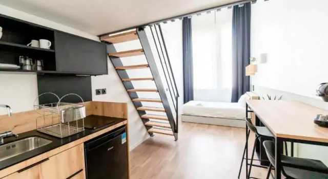 Номер Standard ECLA Paris Massy Palaiseau