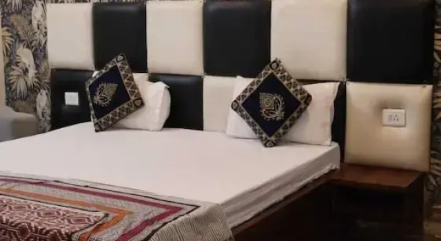 Двухместный номер Deluxe Satyam Dham