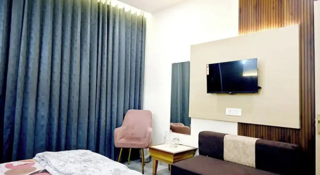 Ista Inn Homestay, Book Hotel Amritsar Punjab