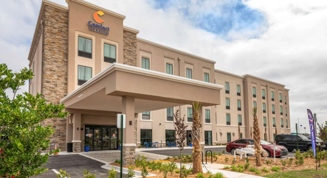 Comfort Inn & Suites Jacksonville - Orange Park Near Naval Air Station, Rezerwuj Hotel Orange Park Floryda