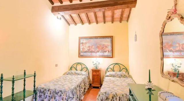 Scenic Stay in Restored Retreat, Boek Hotel Monterchi 