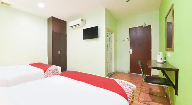 Четырёхместный люкс Hotel O G Home Hotel, Kota Bharu, Kelantan