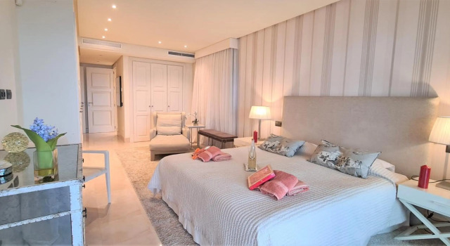 LUXURY APARTMENT FRONTAL BEACH in Doncella Beach, Забронировать Апартаменты/квартира Апартаменты Эстепона, Апартаменты/квартира