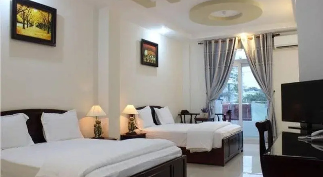 KIM BĂNG HOTEL BÌNH DƯƠNG, Забронировать Отель Тхузаумот Binh Duong