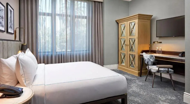 Номер Deluxe The Citizen Hotel, Autograph Collection