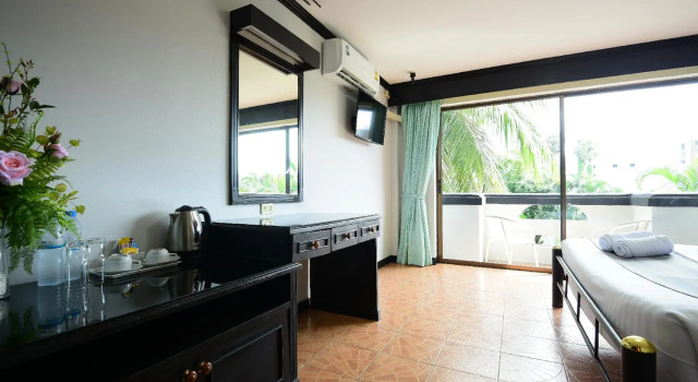 NR Nanai Patong