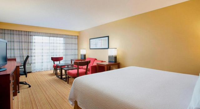 Courtyard by Marriott Chicago Midway Airport