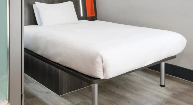 Easyhotel Reading, Забронировать Отель Отели Рединга с парковкой, рядом с Reading Central Library, Парковка
