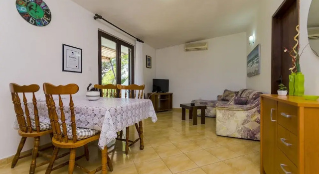 Apartments Gojislav, Забронировать Апартаменты/квартира Рогозница Шибенско-Книнская жупания