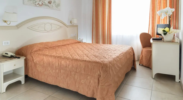 Трёхместный номер Comfort с балконом Hotel Mocambo