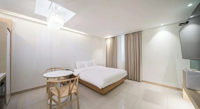 Camera Deluxe BrownDot Hotel Bong-Duk