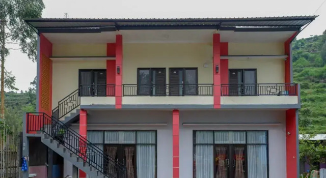 RedDoorz @ Gerbang Dieng Plateau Area