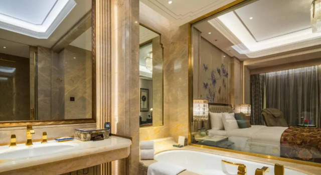 Двухместный номер Executive Wanda Reign Chengdu