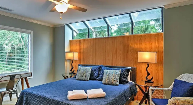 Updated Hilton Head Condo: Balcony, Walk to Beach