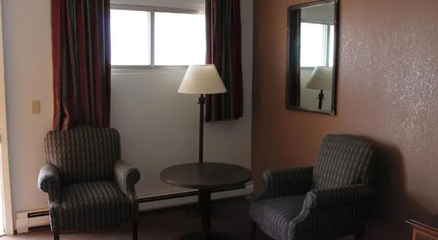 Номер Standard First Interstate Inn