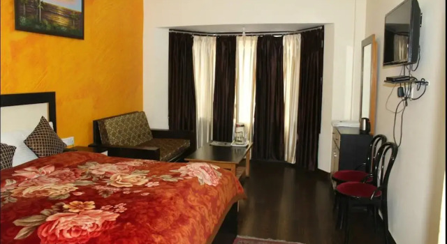 Hotel Himadri, Rezervovat Hotel Hotely v Almora se snídaní, Snídaně