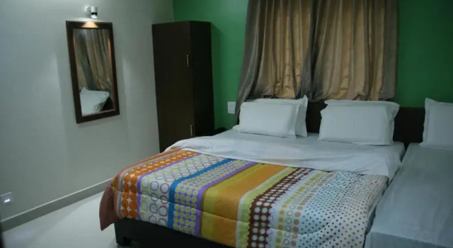 Трёхместный номер Executive KVP Inn