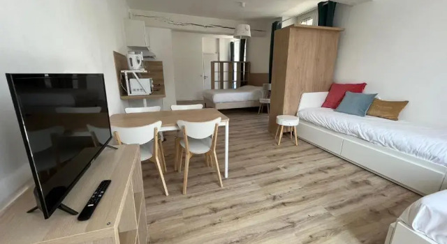 Apparthôtel La Suze sur Sarthe, Забронировать Отель Ла-Сюз-сюр-Сарт Sarthe