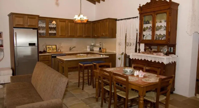 Коттедж c 1 комнатой Xenios Cottages