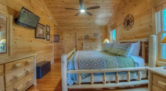 Windy Valley Retreat by Escape to Blue Ridge, Book Feriehus Villaer i Blue Ridge, Villa