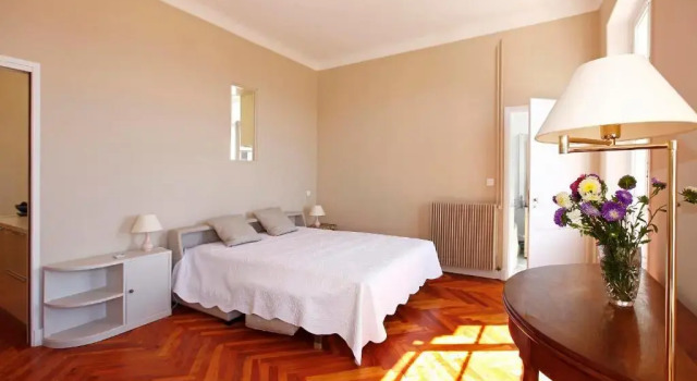 Апартаменты PALMERAIE - Magnifique appartement dépoque avec Vue Mer 4 personnes avec terrasse Le Port Nice