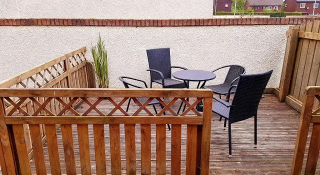 Апартаменты Modern 2 bedroom garden flat