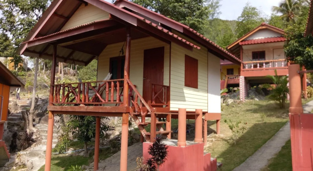 Бунгало Standard с балконом J.B.Hut Bungalows