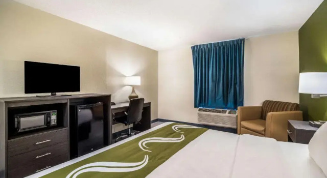 Номер Standard Quality Inn Columbia Airport