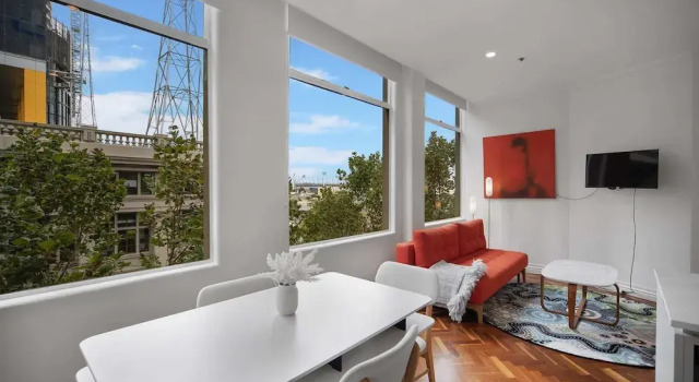 Апартаменты Chic 1-bed Apartment In the Heart of Melbourne