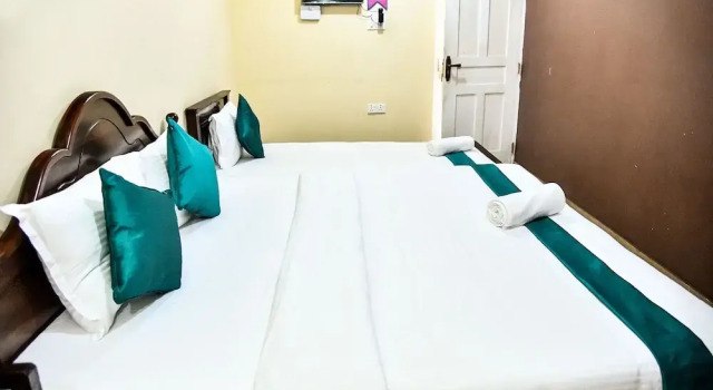 Трёхместный номер Deluxe с видом на горы Sri Krishna Bhavan Hotel