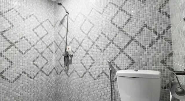 Полулюкс SM Tower Hotel and Convention Berau