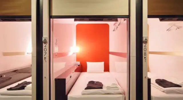 Мужская капсула Business First Cabin Tsukiji