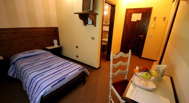 Standard Einzel Zimmer Hotel Parè