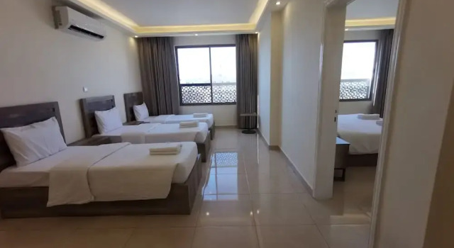 Семейный люкс с видом на море Aster Hotel Aqaba