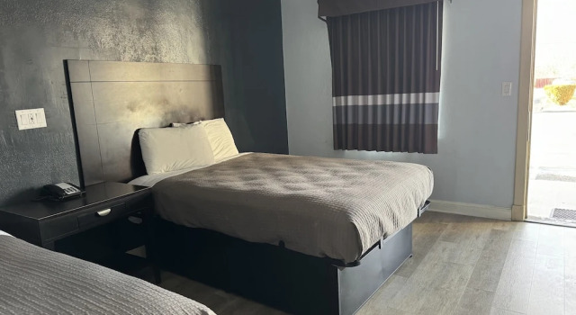Четырёхместный номер Standard Budget Inn Danville