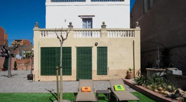 Apartaments Suites Sant Jordi, Prenota Appartamento Montbrio del Camp El Baix Camp
