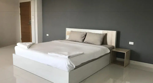 Студия Deluxe с балконом Ploen Ploen Residence