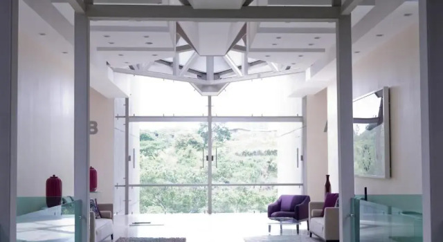 Modern 3 Bedroom Apartment, Boek Appartement Birri Heredia