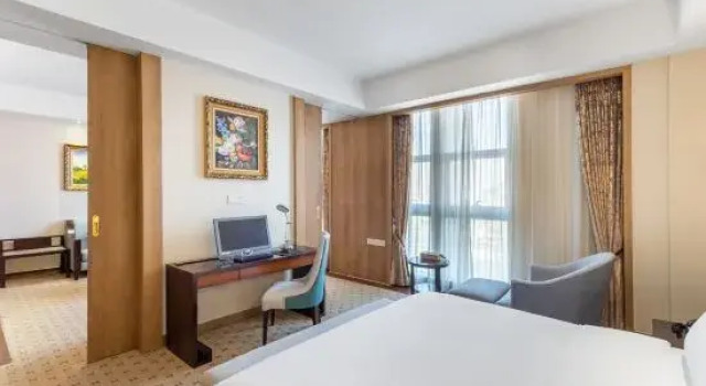 Люкс Business Nishi Hotel