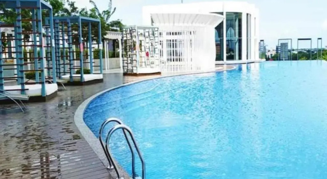 Zulanie Suite at Troika Residence, Cozy & Comfort, Free Wifi & Netflix, Boek Hotel Hotels in Kelantan met zwembad, Zwembad