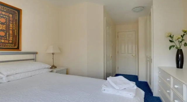 Cozy Apartment in Brighton near Sea, Забронировать Апартаменты/квартира Отели Исторического графства Суссекса с парковкой, Парковка