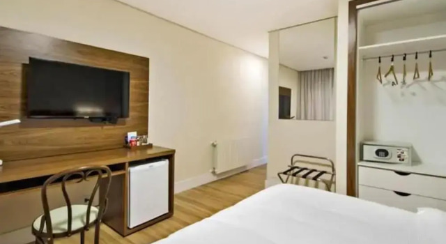 Двухместный номер Deluxe с балконом Hotel Chateau