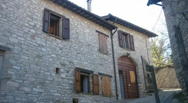 Il Castello, Book Hotel Valtopina Umbria