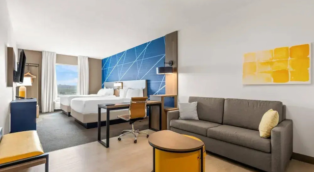Четырёхместный номер Standard Comfort Inn & Suites at Sanford Sports Complex